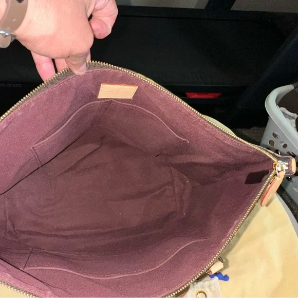 Louis Vuittton Iena MM - Picture 2 of 6